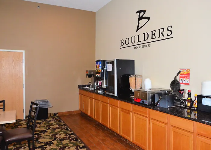 Cobblestone Inn & Suites - Lake View